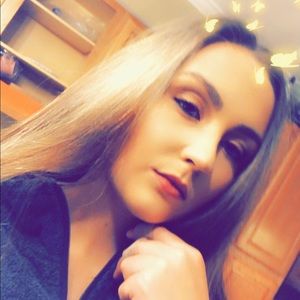 Meet your Posher, Mallory